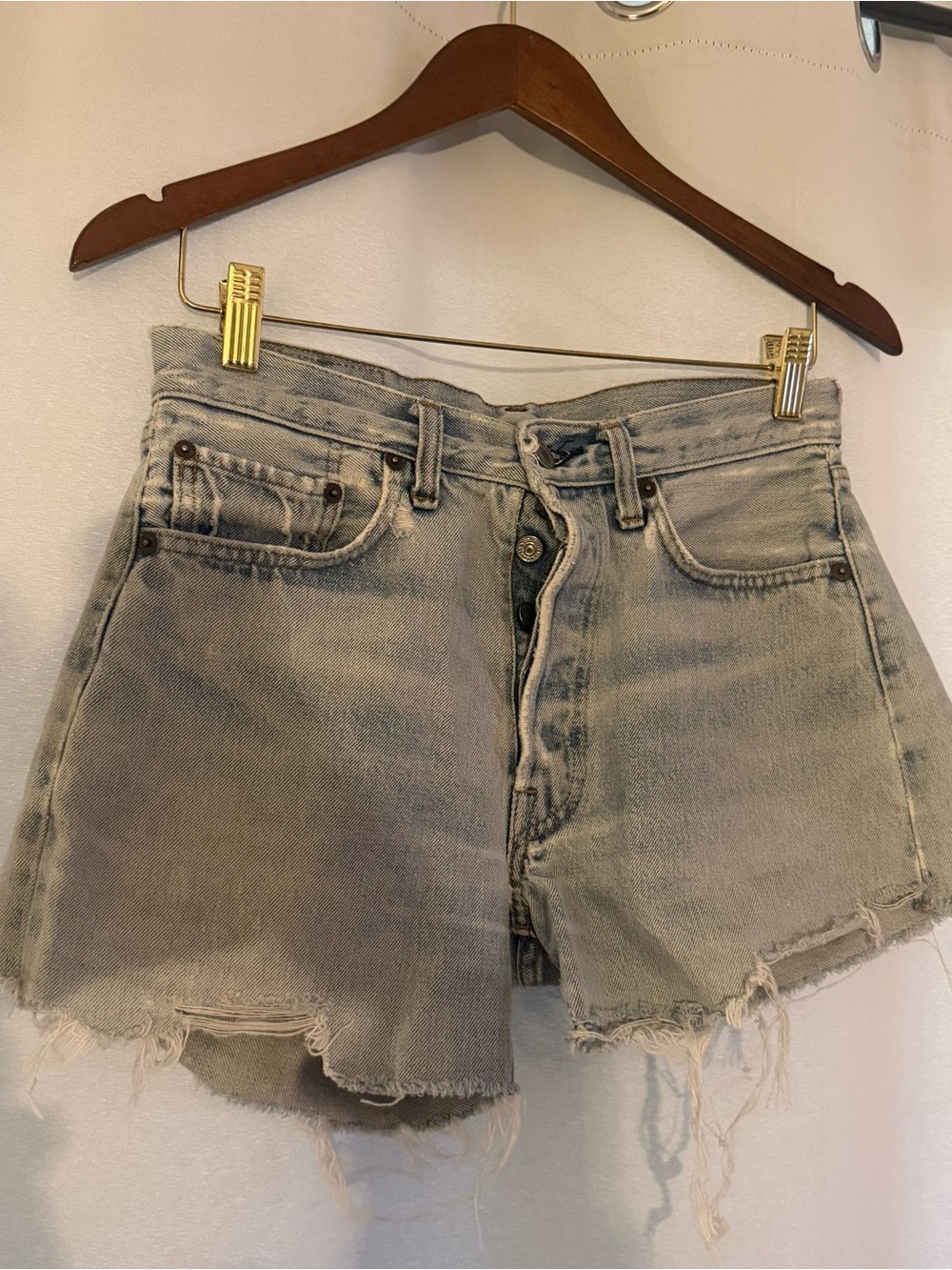 Levi’s 501’s High-Rise Distressed Denim Shorts - Light Wash